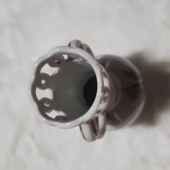 VINTAGE OCCUPIED JAPAN VASE. CUTWORK FLOWERS ๐. - Picture 4 of 4